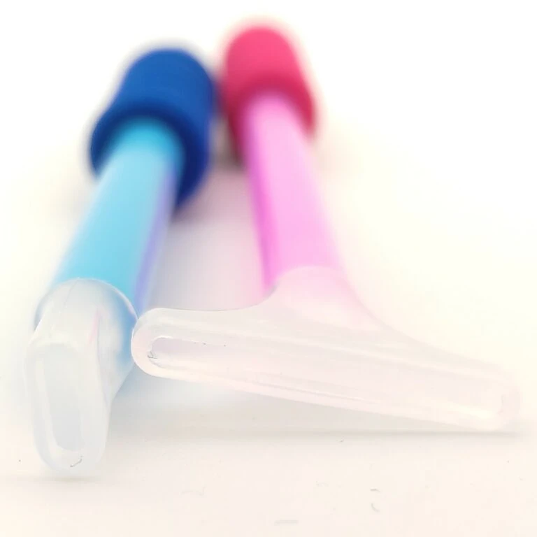 Kit of 2 diamond painting pens with heads and grips