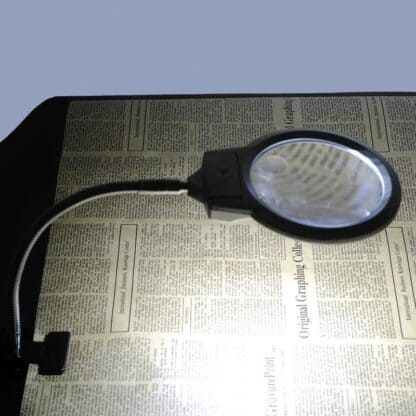 Lente d'ingrandimento flessibile a clip con luce LED - immagine 3